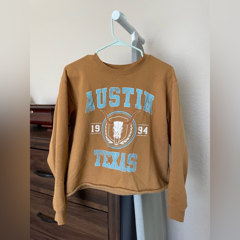 Buckle Cropped Sweater